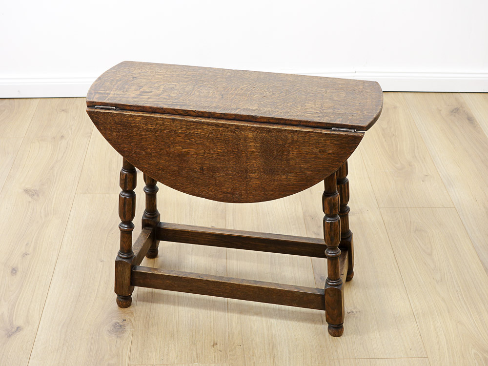 Kleiner antiker Beistelltisch um 1920 | Wohnkultour