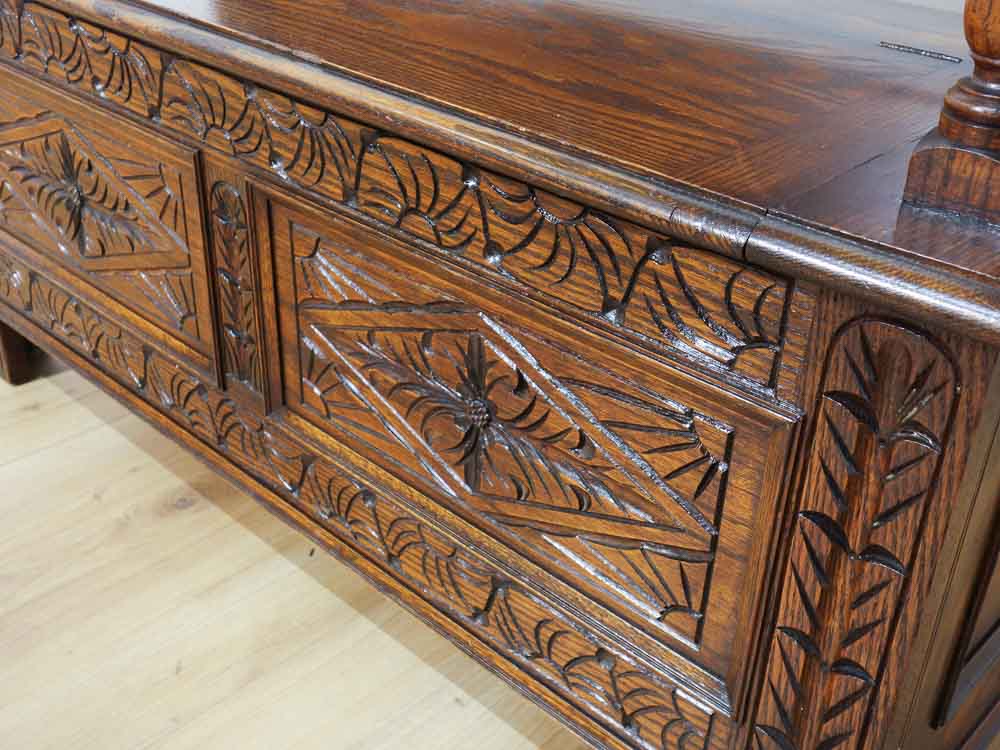 Antike Bank mit drei Funktionen Sitzbank, Tisch, Truhe