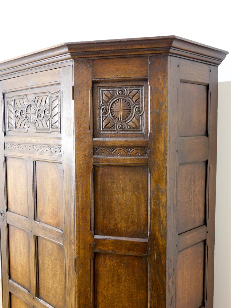 Garderobenschrank in Eiche um 1900 wohnfertig restauriert Versand