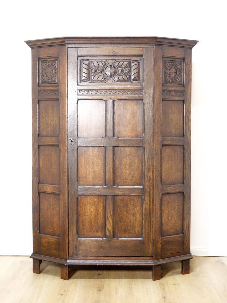 Garderobenschrank in Eiche um 1900 wohnfertig restauriert Versand