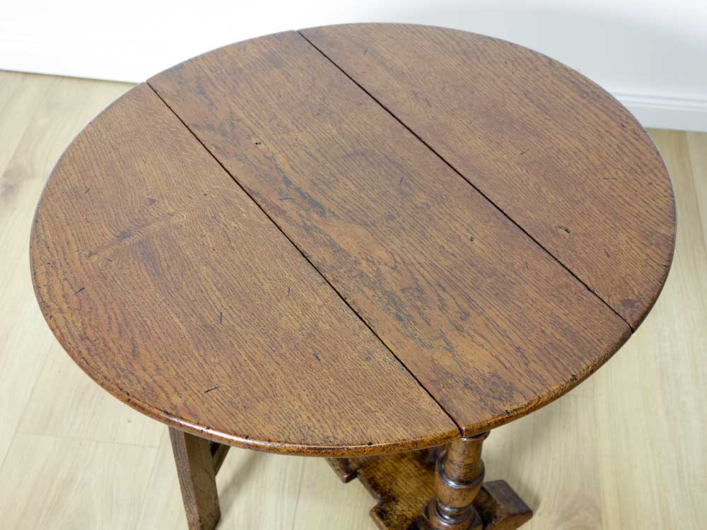 Beistelltisch antik in Eiche um 1920, klappbar | kostenloser Versand