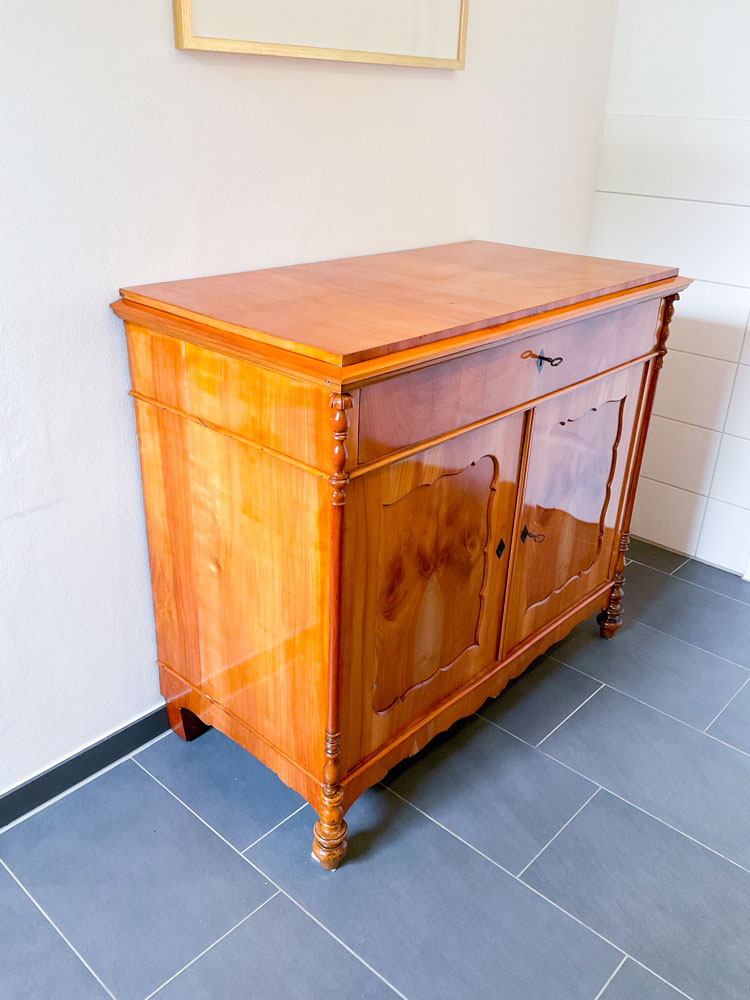 Biedermeier Halbschrank aus Kirschholz – Bild 15