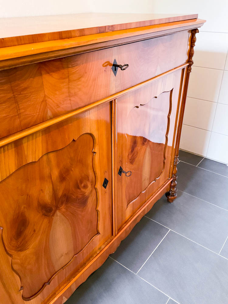 Biedermeier Halbschrank aus Kirschholz – Bild 16